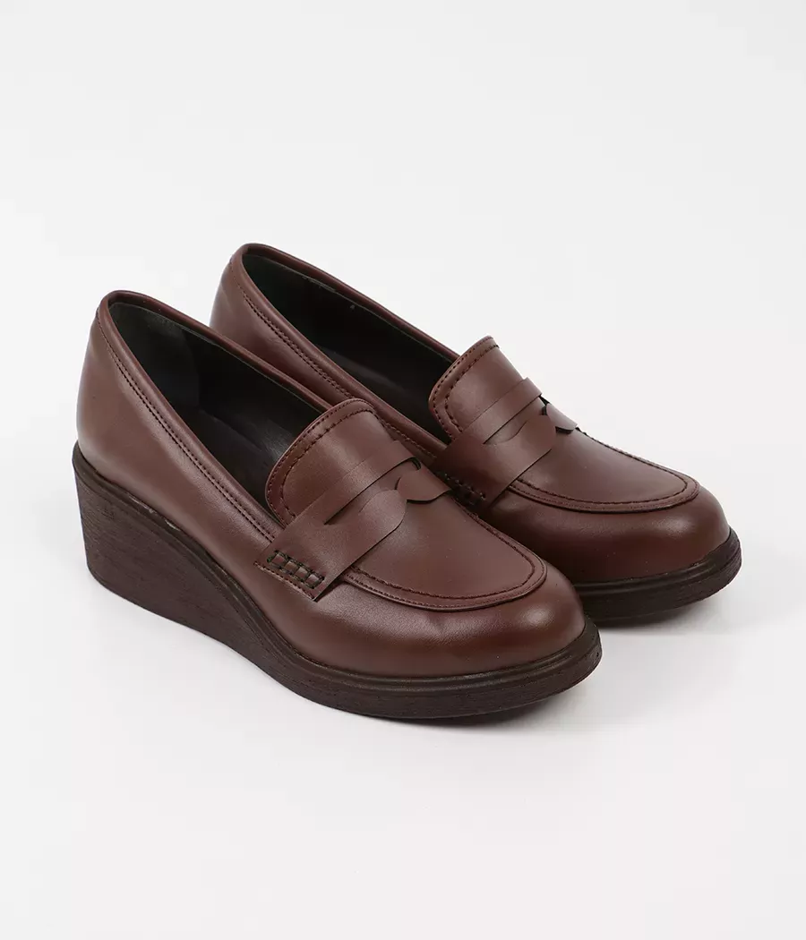 Mocassin confort à talon compensé élastiqué réf : 103